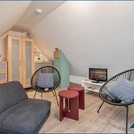 Appartement Fraeulein Loddin Whg_ Hugo Kolpinsee